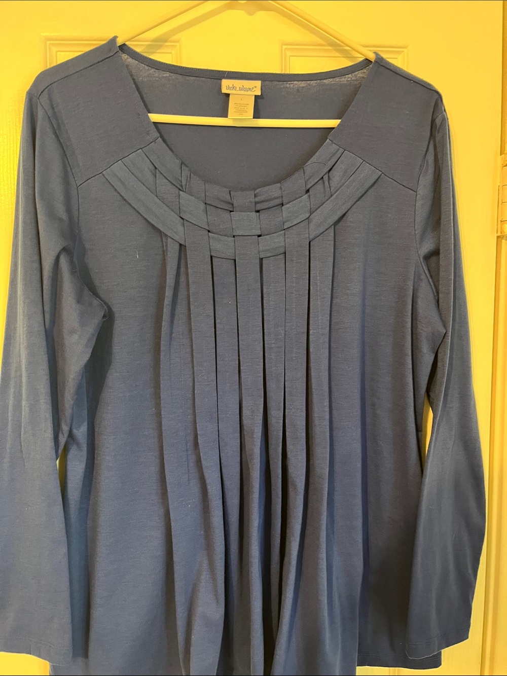 White House Black Market Navy Pleated Long-Sleeve Women's Top
